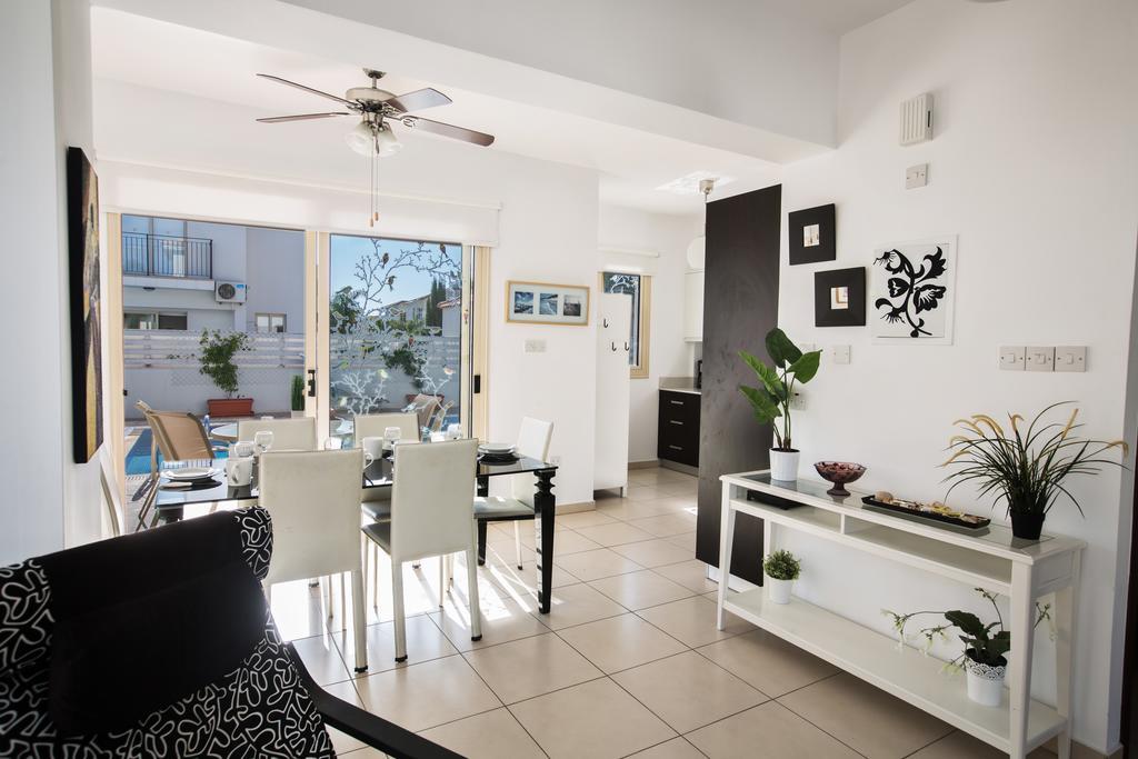 Palm Villa 17 Protaras Oda fotoğraf