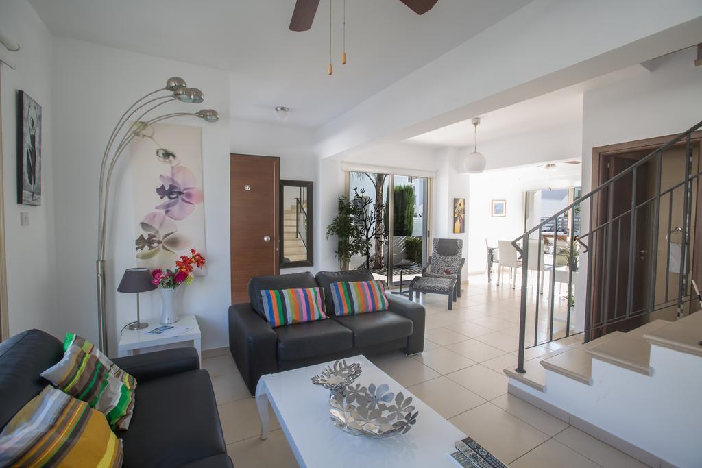 Palm Villa 17 Protaras Oda fotoğraf